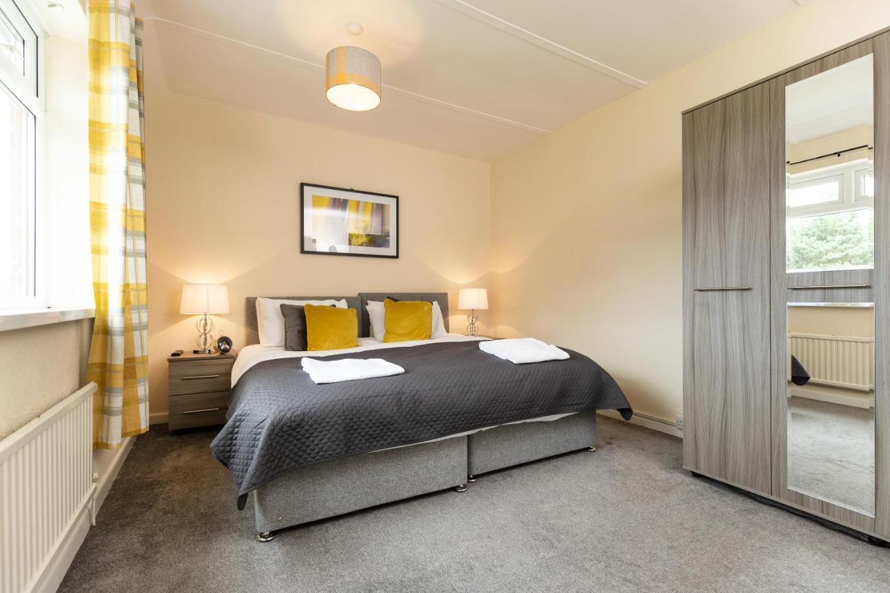 Taylor House Contractors Welcome Off Street Parking For Vans Durham Zewnętrze zdjęcie