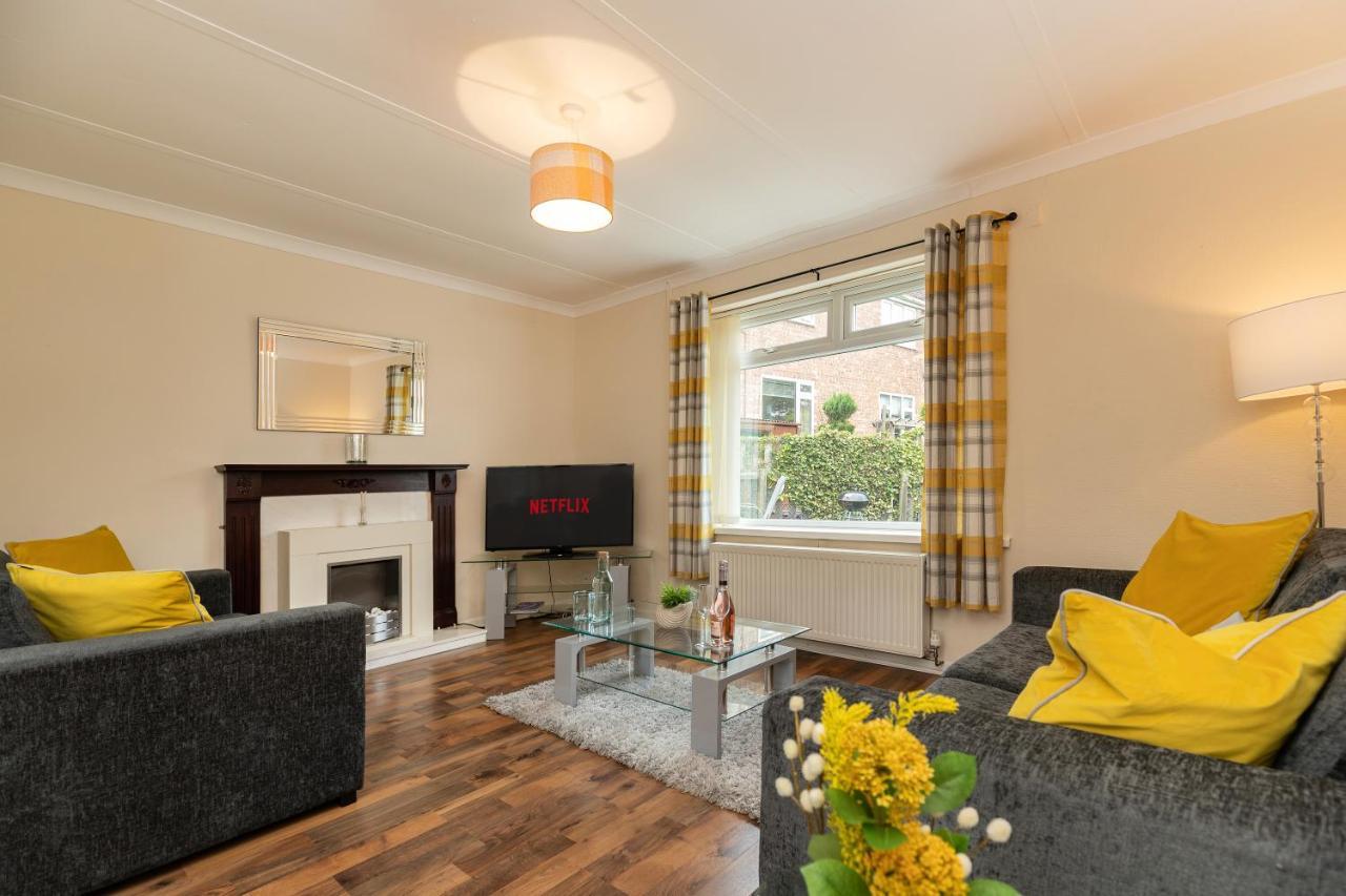 Taylor House Contractors Welcome Off Street Parking For Vans Durham Zewnętrze zdjęcie