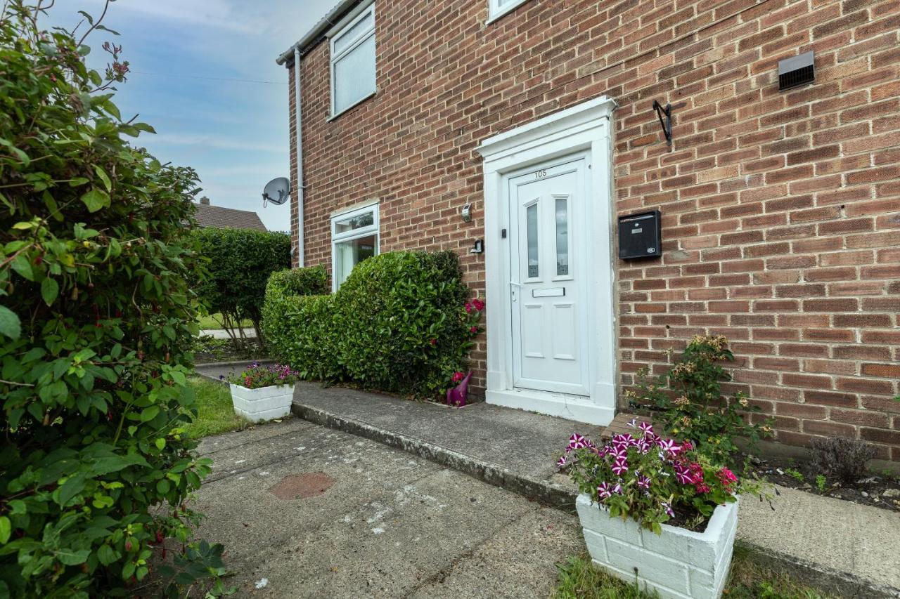 Taylor House Contractors Welcome Off Street Parking For Vans Durham Zewnętrze zdjęcie